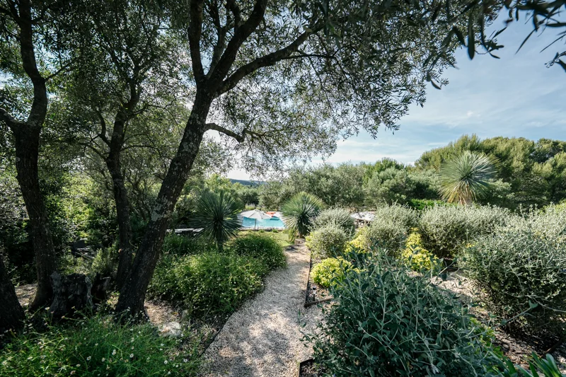 location-maison-villa-insolite-uzes-8